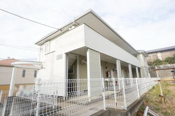 グリーンパークの物件外観写真